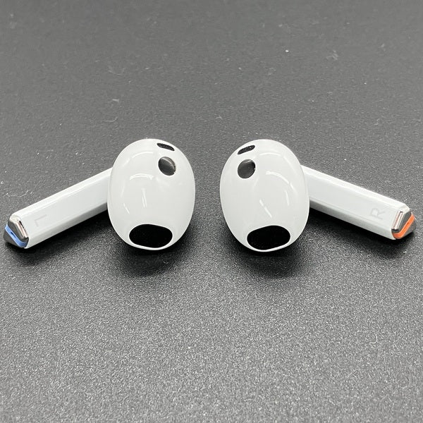 Galaxy 【中古】Galaxy Buds3 ホワイト 【SM-R530NZWAXJP】【秋葉原