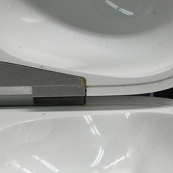 【中古】MagSafe充電ケース(USB-C)付きAirPods Pro(第2世代) MTJV3JA【秋葉原】