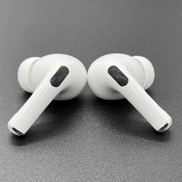 【中古】MagSafe充電ケース(USB-C)付きAirPods Pro(第2世代) MTJV3JA【日本橋】