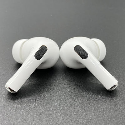 【中古】MagSafe充電ケース(USB-C)付きAirPods Pro(第2世代) MTJV3JA【日本橋】