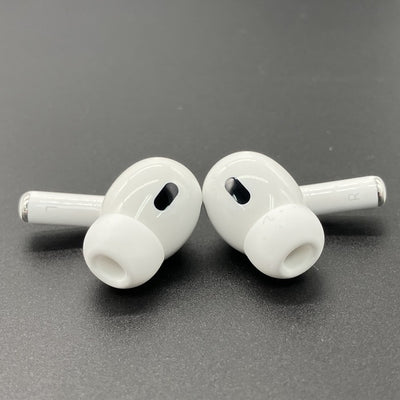 【中古】MagSafe充電ケース(USB-C)付きAirPods Pro(第2世代) MTJV3JA【日本橋】