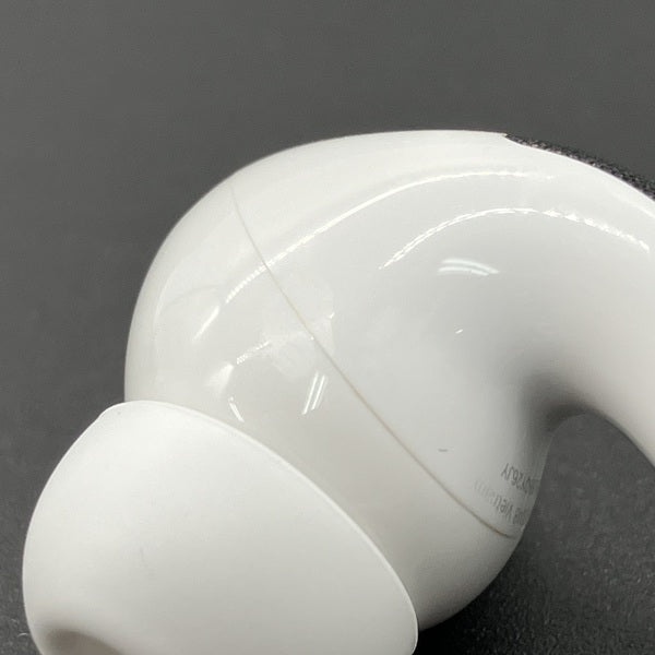 【中古】MagSafe充電ケース(USB-C)付きAirPods Pro(第2世代) MTJV3JA【日本橋】