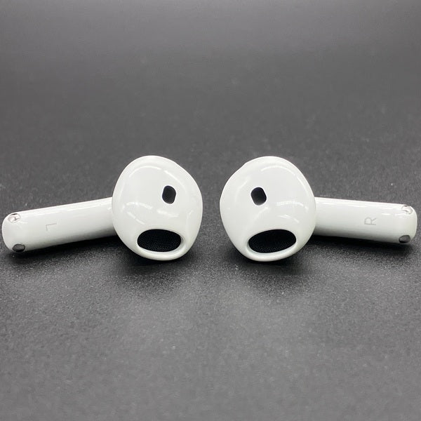 【中古】AirPods 4 MXP93J/A（アクティブノイズキャンセリング搭載）【秋葉原】