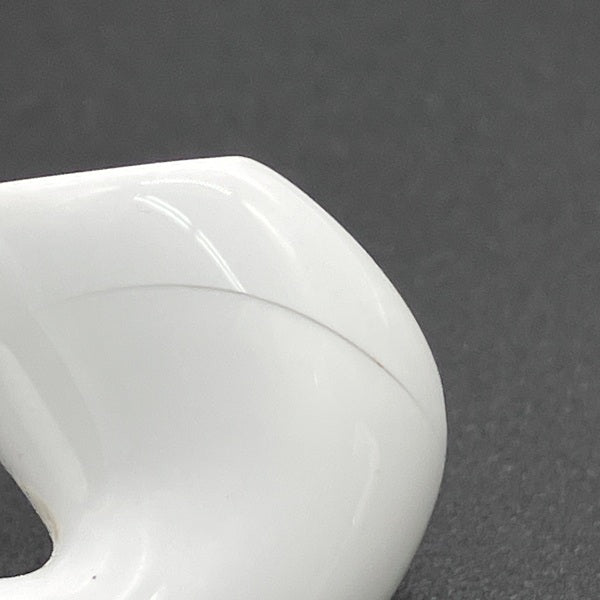 【中古】AirPods 4 MXP93J/A（アクティブノイズキャンセリング搭載）【秋葉原】