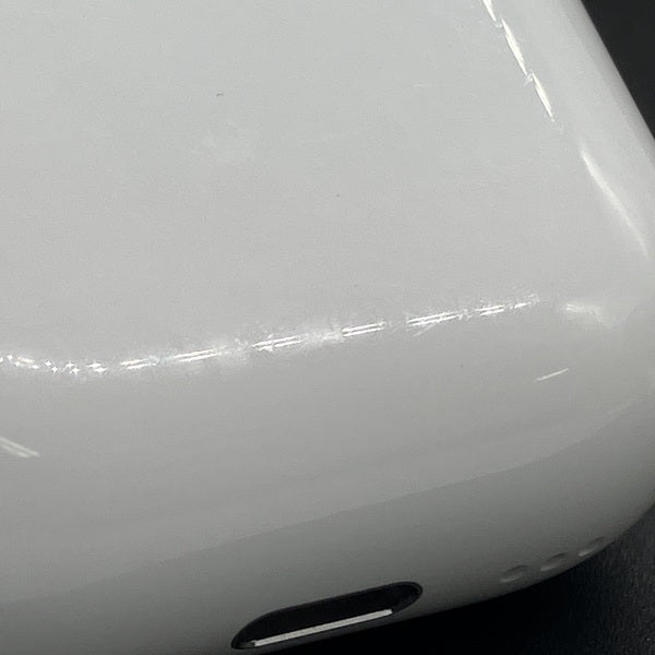 【中古】AirPods 4 MXP93J/A（アクティブノイズキャンセリング搭載）【秋葉原】
