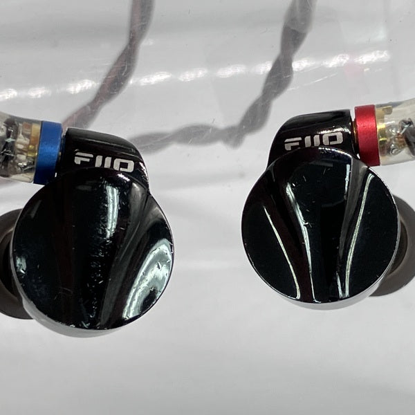【中古】FD15 Black 【FIO-IEM-FD15-B】【日本橋】