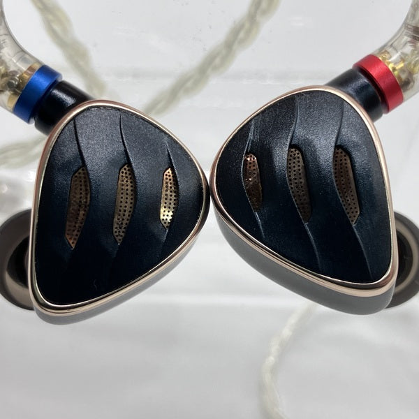 【中古】FH5s Black 【FIO-IEM-FH5S-B】【日本橋】