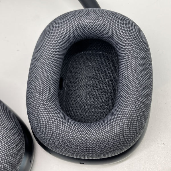 【中古】AirPods Max(USB-C) MWW43ZA/A ミッドナイト【秋葉原】