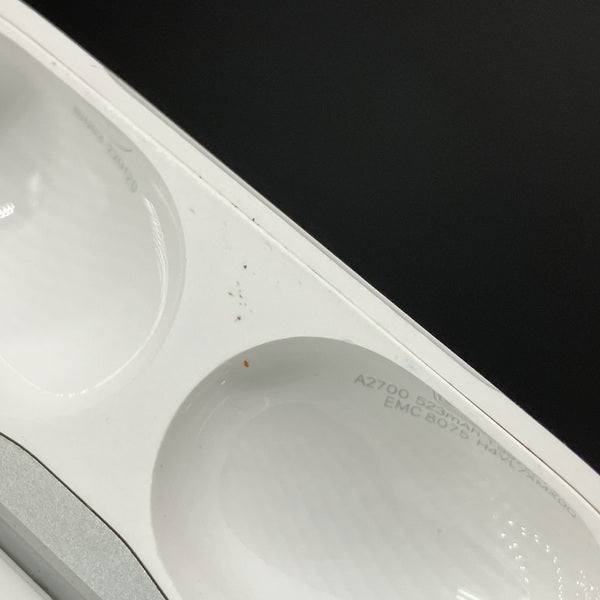 【中古】AirPods Pro (第2世代) 充電ケース (Lightning)【秋葉原】