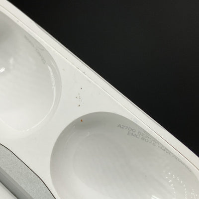 【中古】AirPods Pro (第2世代) 充電ケース (Lightning)【秋葉原】