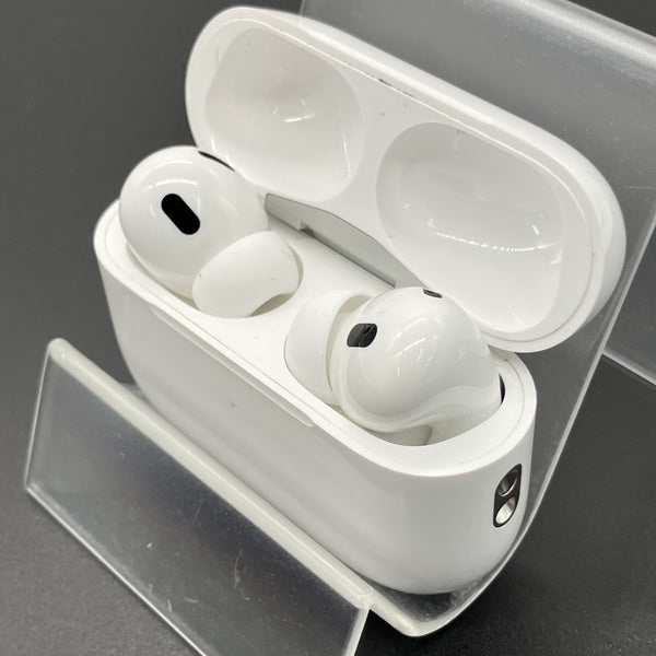 【中古】MagSafe充電ケース(USB-C)付きAirPods Pro(第2世代) MTJV3JA【秋葉原】