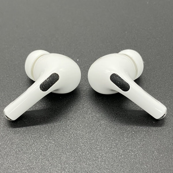 【中古】MagSafe充電ケース(USB-C)付きAirPods Pro(第2世代) MTJV3JA【秋葉原】