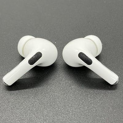 【中古】MagSafe充電ケース(USB-C)付きAirPods Pro(第2世代) MTJV3JA【秋葉原】