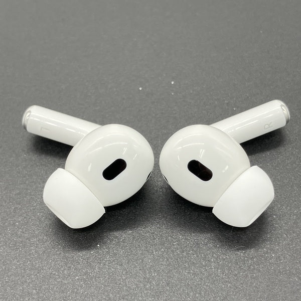 【中古】MagSafe充電ケース(USB-C)付きAirPods Pro(第2世代) MTJV3JA【秋葉原】