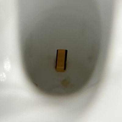 【中古】MagSafe充電ケース(USB-C)付きAirPods Pro(第2世代) MTJV3JA【秋葉原】