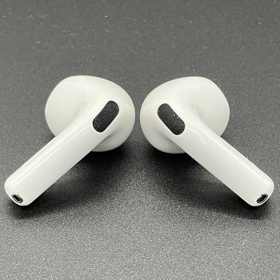 【中古】AirPods 4 MXP93J/A（アクティブノイズキャンセリング搭載）【秋葉原】