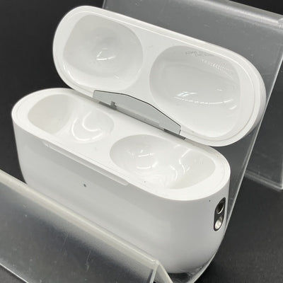 【中古】AirPods Pro (第2世代) MagSafe充電ケース(USB-C)【秋葉原】