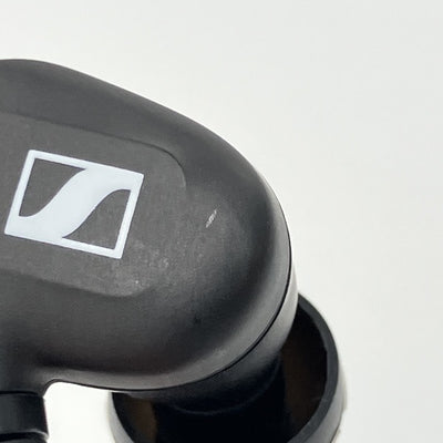 【中古】IE 100 PRO BLACK【秋葉原】