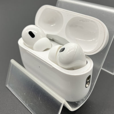 【中古】MagSafe充電ケース(USB-C)付きAirPods Pro(第2世代) MTJV3JA【秋葉原】