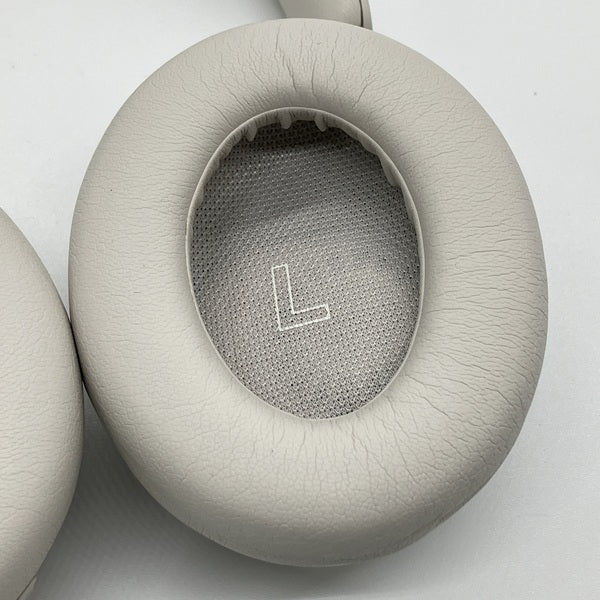 【中古】QuietComfort Ultra Headphones White Smoke【秋葉原】