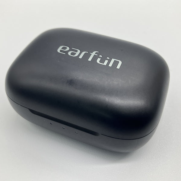 【中古】Air Pro 4 - Black【秋葉原】