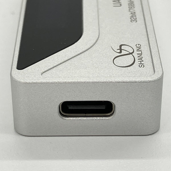 【中古】UA4 シルバー【日本橋】