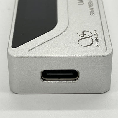 【中古】UA4 シルバー【日本橋】