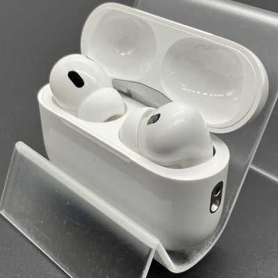 【中古】MagSafe充電ケース(USB-C)付きAirPods Pro(第2世代) MTJV3JA【日本橋】