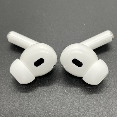 【中古】MagSafe充電ケース(USB-C)付きAirPods Pro(第2世代) MTJV3JA【日本橋】