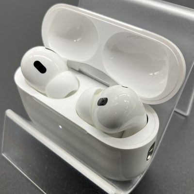 【中古】MagSafe充電ケース(USB-C)付きAirPods Pro(第2世代) MTJV3JA【日本橋】