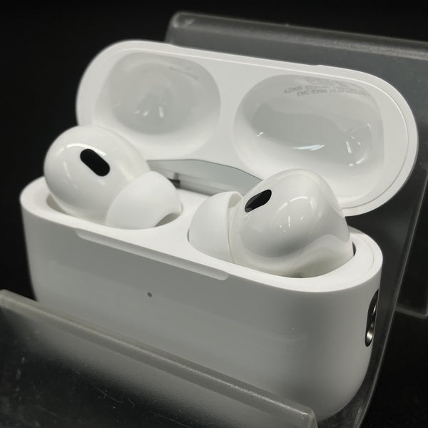 【中古】MagSafe充電ケース(USB-C)付きAirPods Pro(第2世代) MTJV3JA【秋葉原】