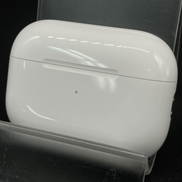 【中古】MagSafe充電ケース(USB-C)付きAirPods Pro(第2世代) MTJV3JA【秋葉原】