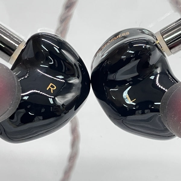 【中古】PERFORMER 8【秋葉原】