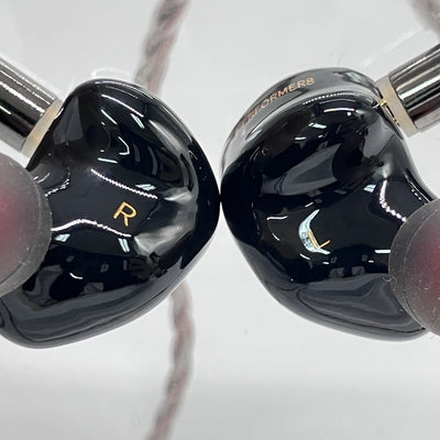 【中古】PERFORMER 8【秋葉原】