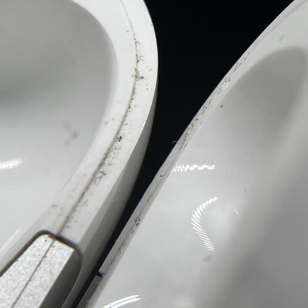 【中古】MagSafe充電ケース(USB-C)付きAirPods Pro(第2世代) MTJV3JA【日本橋】