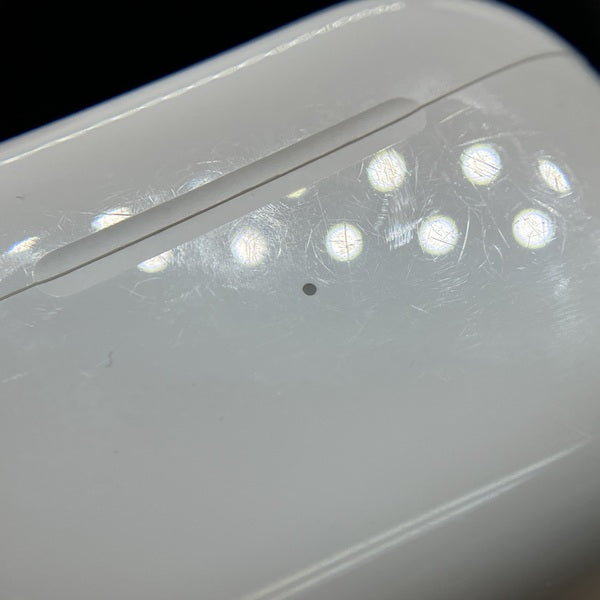 【中古】MagSafe充電ケース(USB-C)付きAirPods Pro(第2世代) MTJV3JA【日本橋】