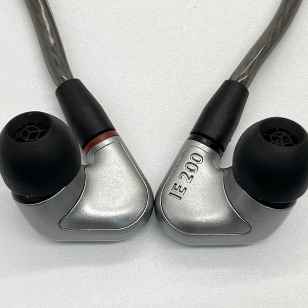 【中古】IE 200 Silver Edition【秋葉原】