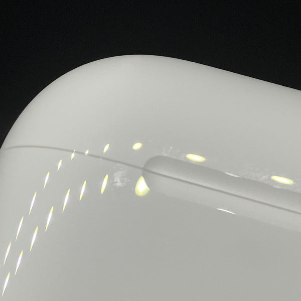 【中古】AirPods 4 MXP93J/A（アクティブノイズキャンセリング搭載）【秋葉原】