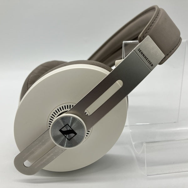 【中古】MOMENTUM Wireless ノイズキャンセルヘッドホン Sandy White 【M3AEBTXL SANDY WHITE】【秋葉原】