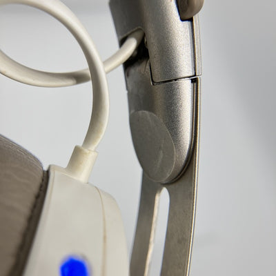 【中古】MOMENTUM Wireless ノイズキャンセルヘッドホン Sandy White 【M3AEBTXL SANDY WHITE】【秋葉原】