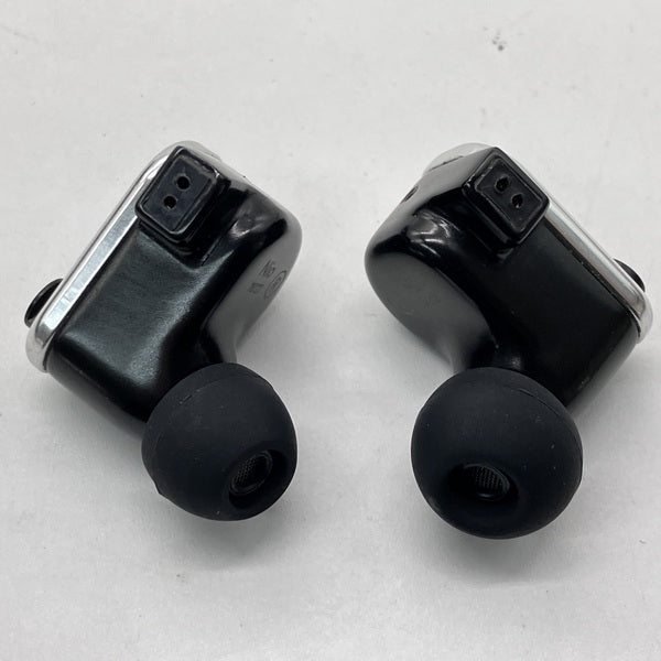 【中古】Nio 【64A-8434】(ケーブル欠品)【秋葉原】