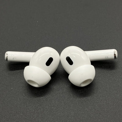 【中古】MagSafe充電ケース(USB-C)付きAirPods Pro(第2世代) MTJV3JA【秋葉原】
