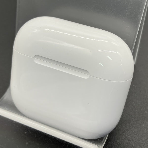 【中古】AirPods 4 MXP93J/A（アクティブノイズキャンセリング搭載）【秋葉原】