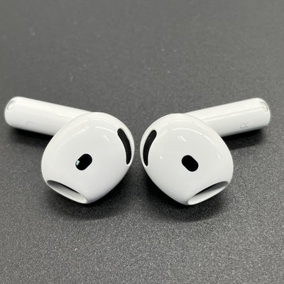 【中古】AirPods 4 MXP93J/A（アクティブノイズキャンセリング搭載）【秋葉原】