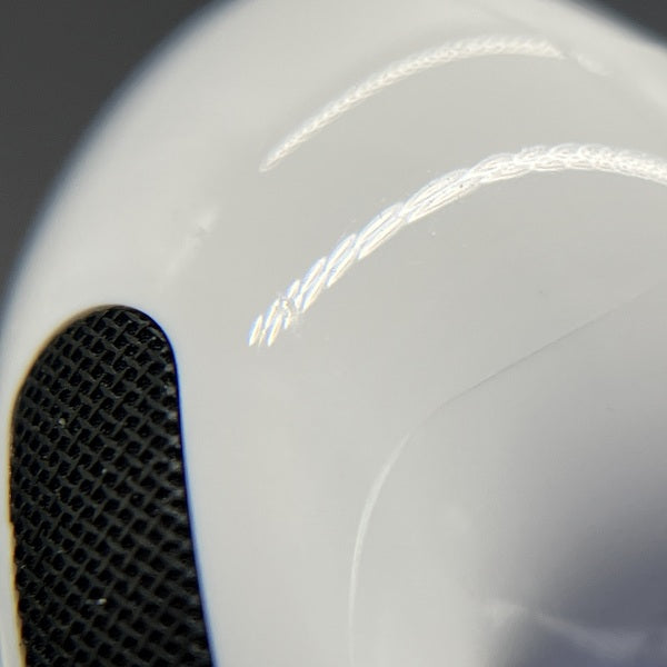 【中古】AirPods 4 MXP93J/A（アクティブノイズキャンセリング搭載）【秋葉原】