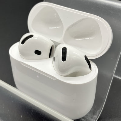 【中古】AirPods 4 MXP63J/A【秋葉原】