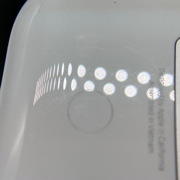 【中古】MagSafe充電ケース(USB-C)付きAirPods Pro(第2世代) MTJV3JA【日本橋】