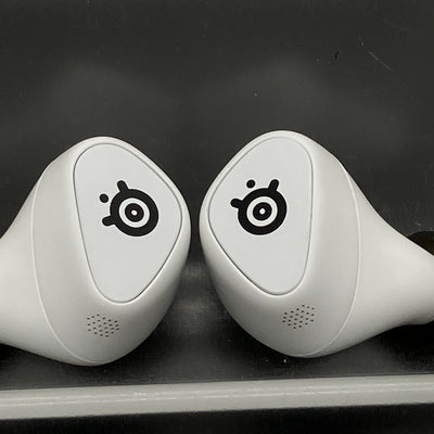 【中古】Arctis GameBuds White 【61682J】【秋葉原】