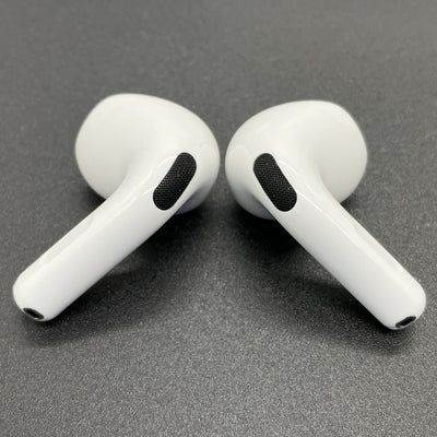 【中古】AirPods 4 MXP93J/A（アクティブノイズキャンセリング搭載）【秋葉原】