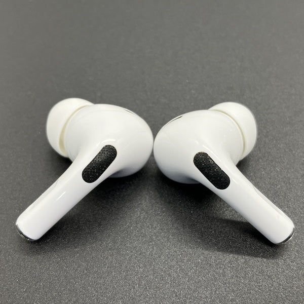 【中古】MagSafe充電ケース(USB-C)付きAirPods Pro(第2世代) MTJV3JA【秋葉原】